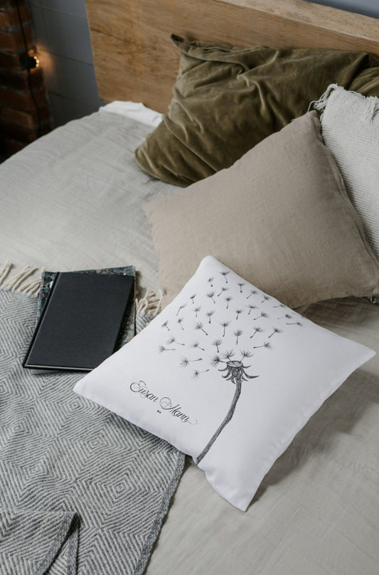 Seeds cushion on bed